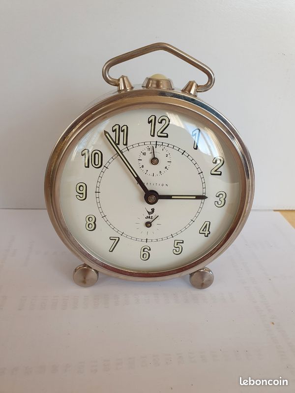 PIECE HORLOGERIE POUR REVEIL JAZ DV RESSORT DE MOUVEMENT