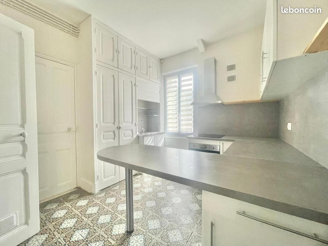 Appartement 4 pièces 85 m² · à Saint-Péray · 85 m² · 755 €/mois