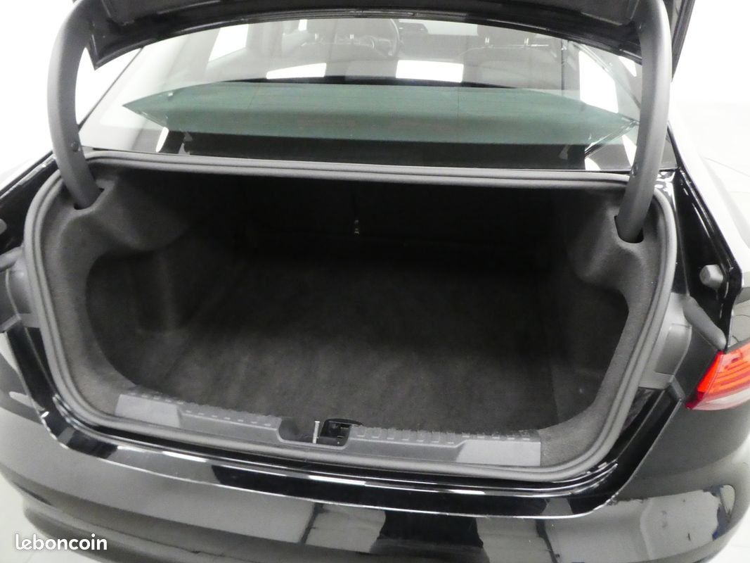 Audi A3 BERLINE 30 TFSI 110CH MILD HYBRID S TRONIC 7 (image 5)