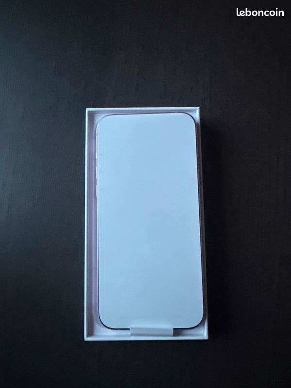 IPhone 15 Plus rose 256Go (image 2)