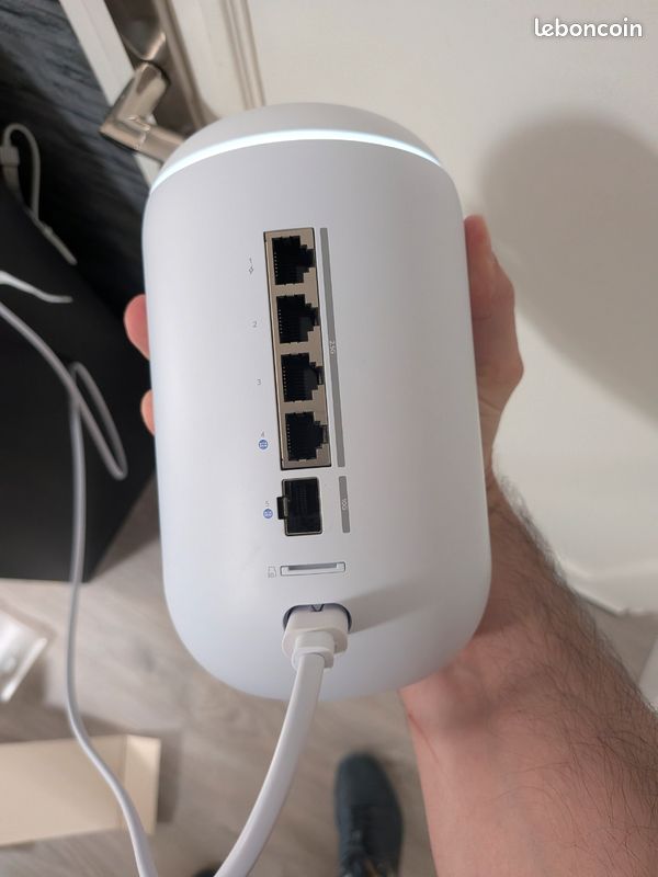 Unifi ubiquiti dream routeur wifi 7 (image 3)