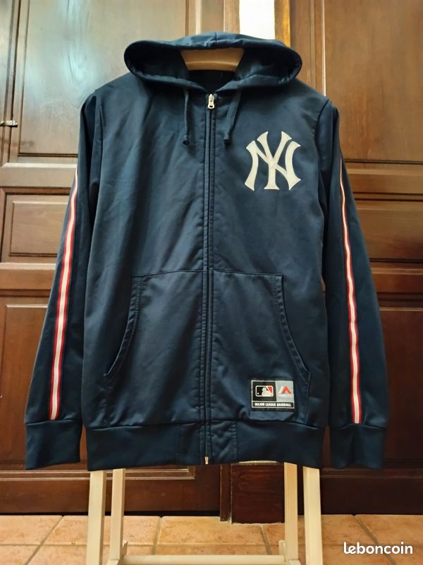Chandail à Capuche pour Homme Yankees Block Hood de Campus Crew M2837 Chandail à Capuche pour Homme Yankees Block Hood de Campus Crew M2837