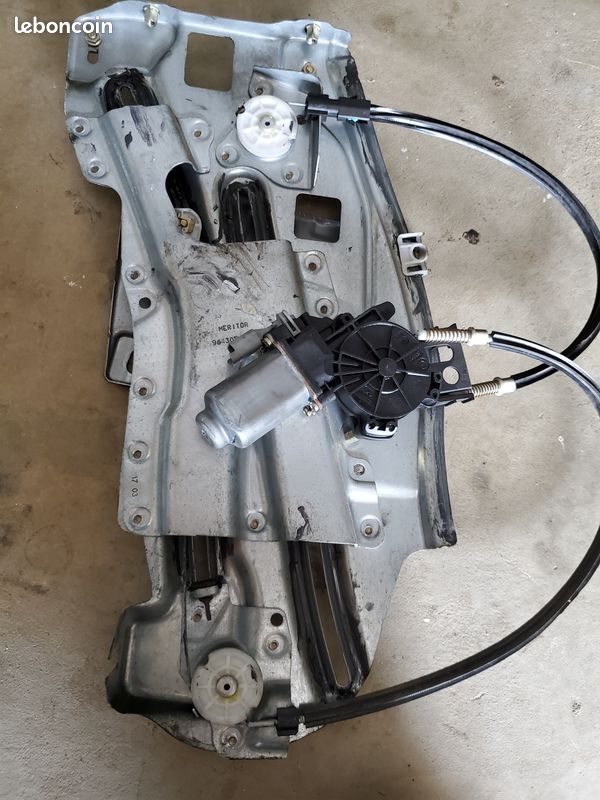 Moteur pour vitre arrière droite C3 Pluriel (image 2)