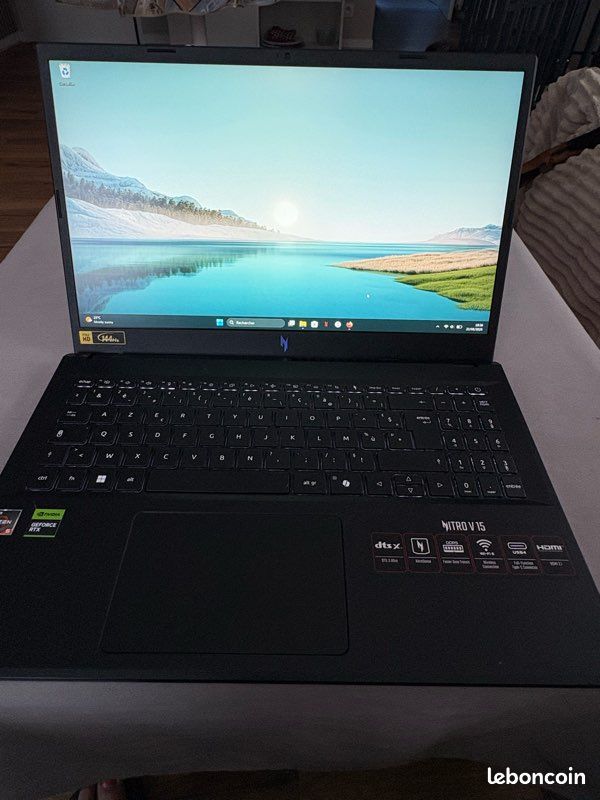 Pc portable acer Nitro V15 (image 1)