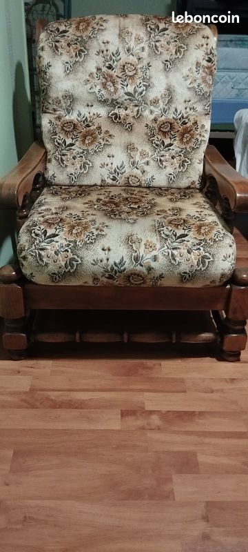 Fauteuil en bois massif style traditionnel (image 2)