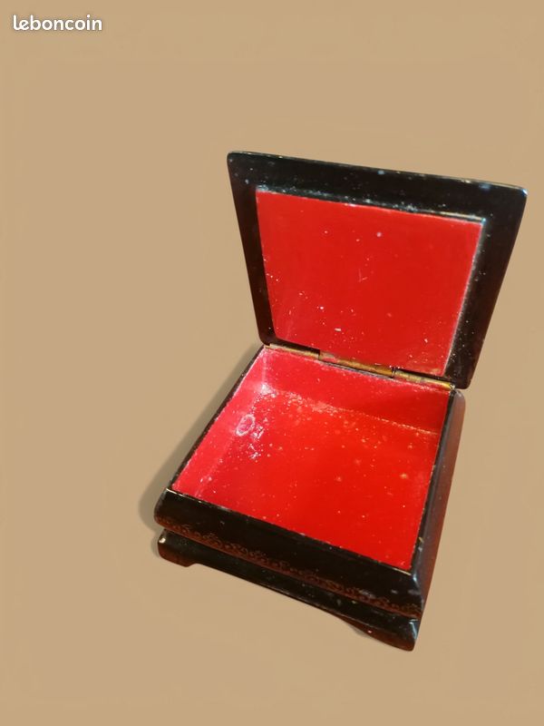 Boite laquée russe 'Grand-Père Gel' Fedoskino | vente en ligne sur