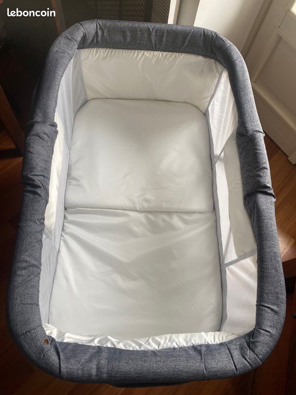 Lit Bebe avec Matelas et Roues (image 2)
