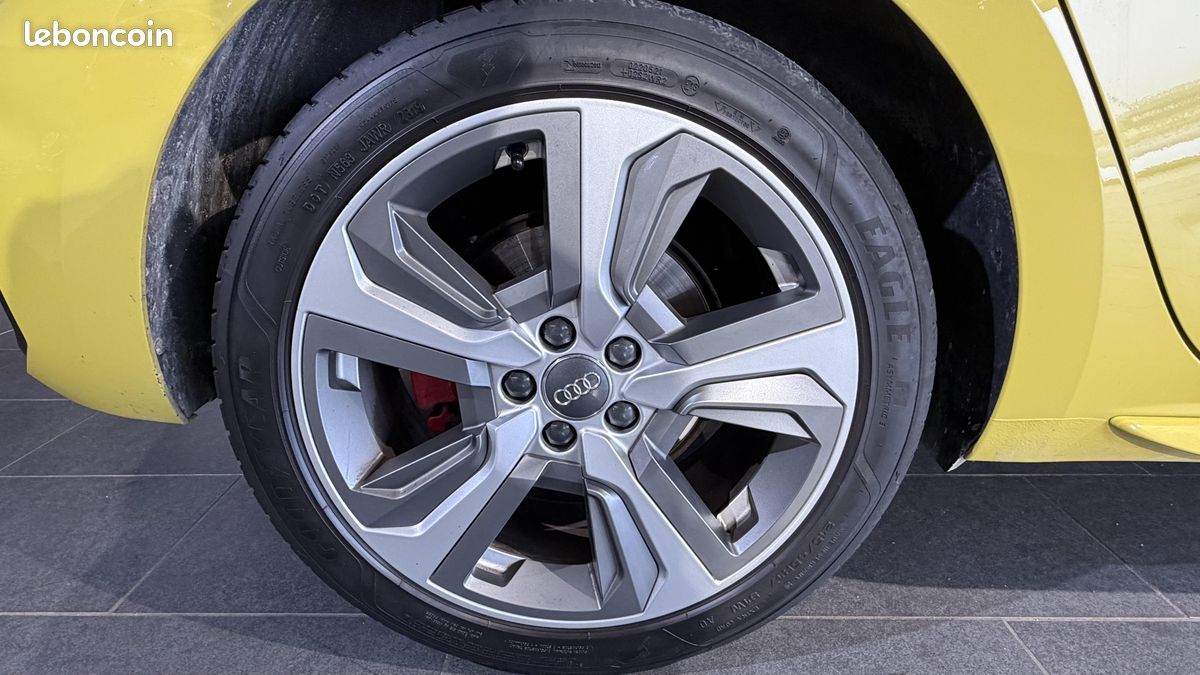 AUDI A1 Sportback 40 TFSI 200 ch S tronic 6 S Line (image 12)