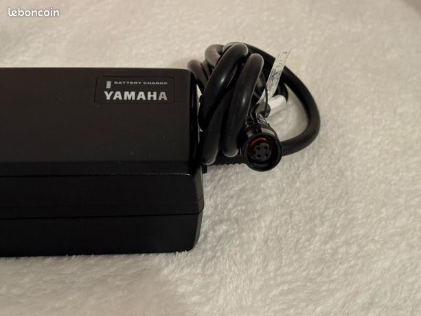 Chargeur de batterie YAMAHA Standard