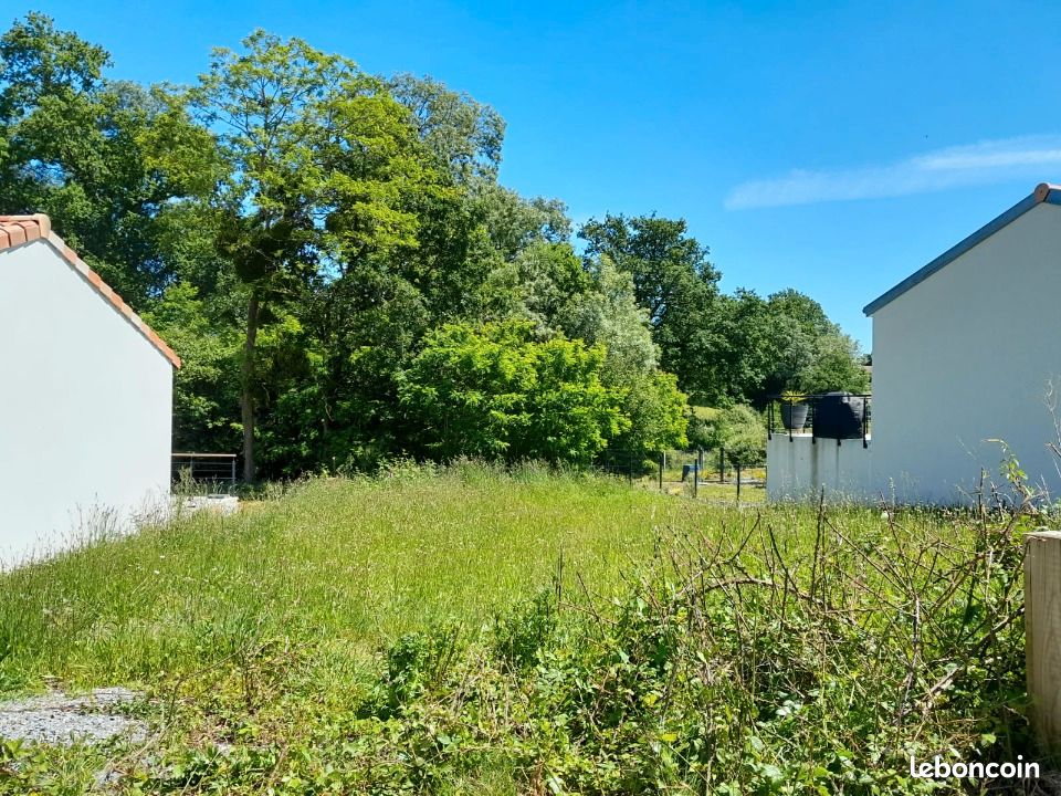 Terrain 451 m² · à Rouans · 73 000 €