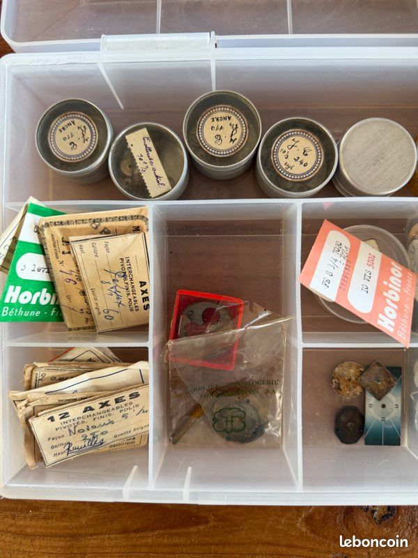 Boîte De Tampons Pivotés Pour Montre Ancienne - Marque L.R, Horlogerie, Occasion