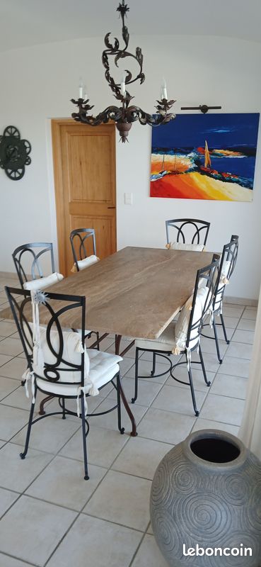 Table en pierre naturelle avec 6 chaises (image 1)
