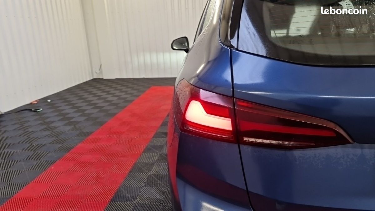 BMW Serie 2 Active Tourer 225e xDrive 245ch Luxury DKG7 (image 32)