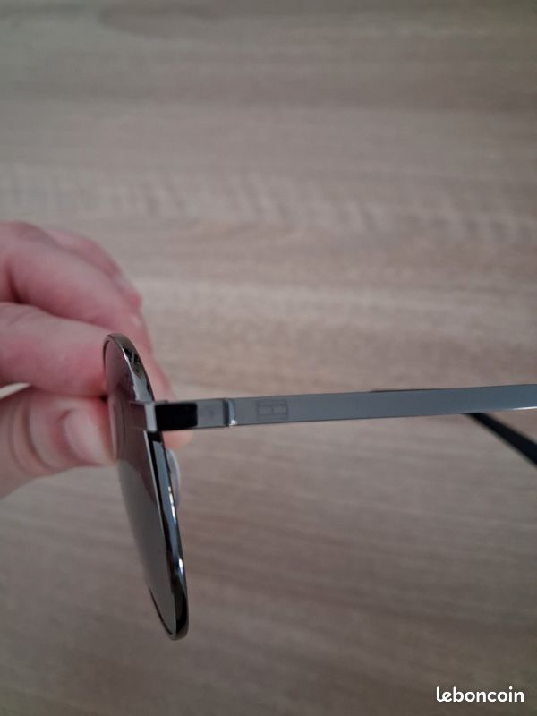 Lunettes de soleil Tommy Hilfiger (image 4)