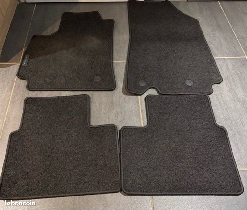 Cuir artificiel Tapis coffre NOIR pour Renault Arkana SUV 2021