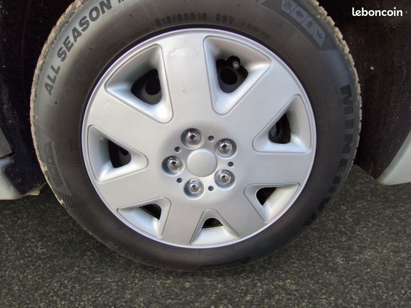 Peugeot Expert FG 229 L2H1 2.0 HDI FAP 125 CABINE APPROFONDIE CONFORT (image 15)