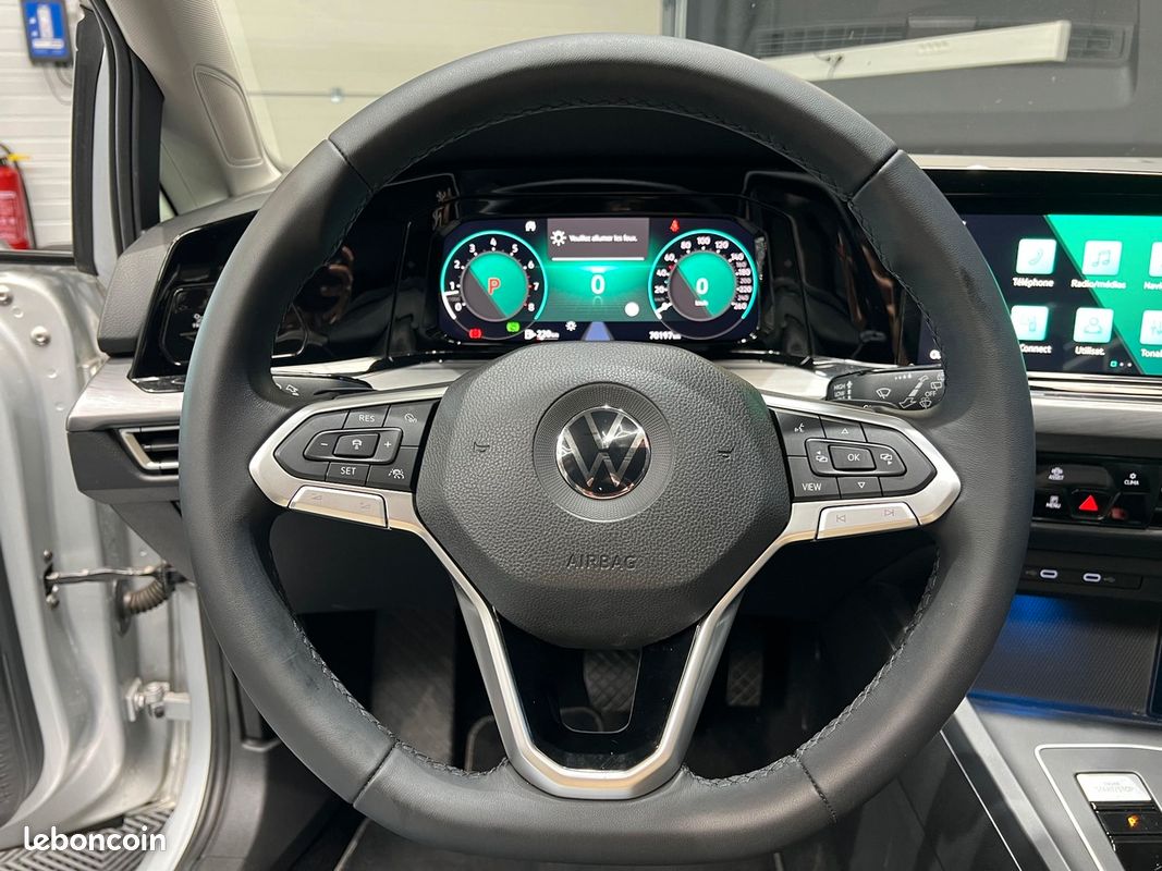 Volkswagen Golf 8 1.5 eTSi STYLE DSG7-150 cv-TOIT OUVRANT-VIRTUAL COCKPIT-CARPLAY-CAMERA DE RECUL (image 25)