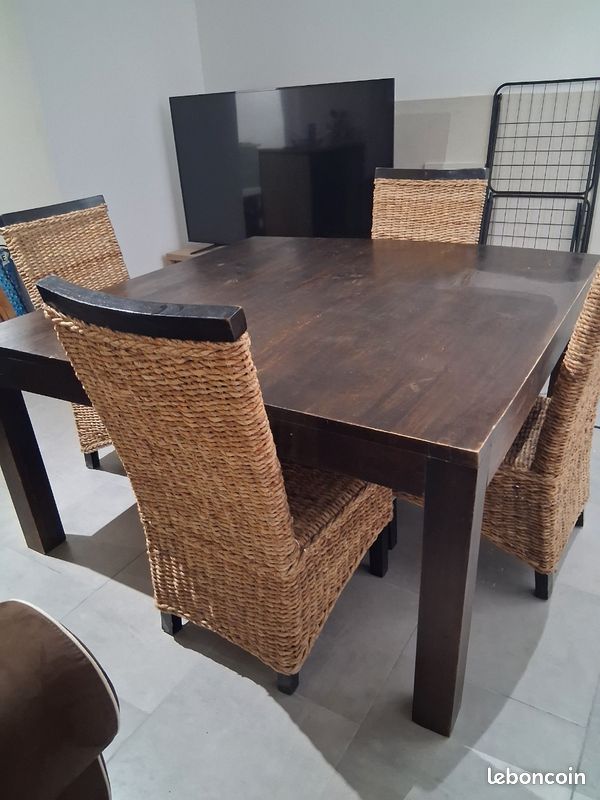Table et chaises (image 2)