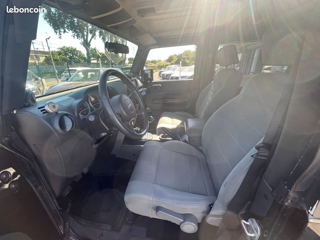Jeep Wrangler Sahara 2.8 CRD 16V 4WD 177CV CABRIOLET (170000kms) (image 13)