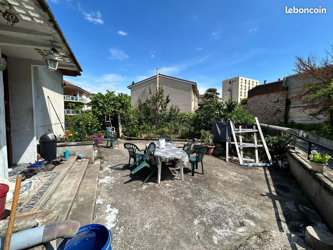 Maison 6 pièces 151 m² · à Saint-Chamond · 151 m² · 290 000 €