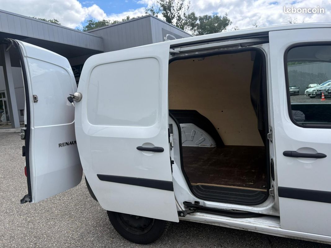 RENAULT KANGOO Blue dCi 80 Trend (image 22)