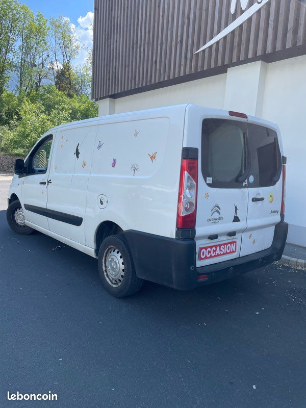 CITROËN Jumpy - II VUL L2H1 2.0 HDi 16V FAP Fourgon moyen 163 cv BOÎTE AUTOMATIQUE (image 4)