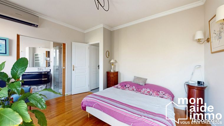 Maison de ville 7 pièces 180 m² — 11