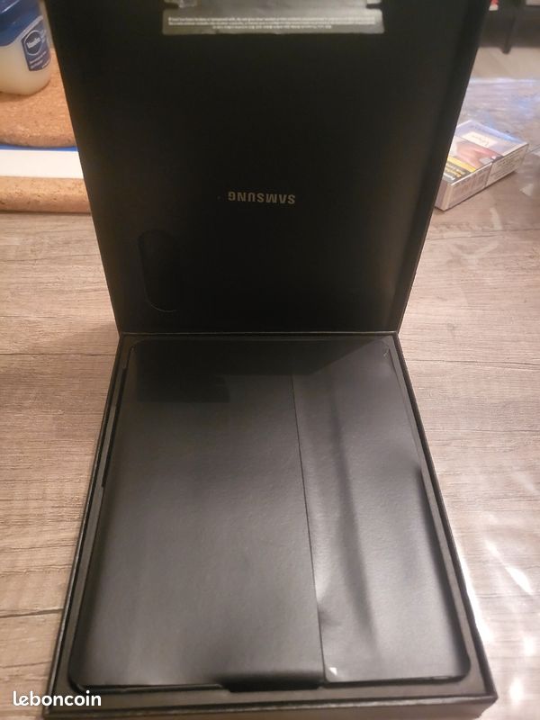 Galaxy Z fold5 256GB (image 2)