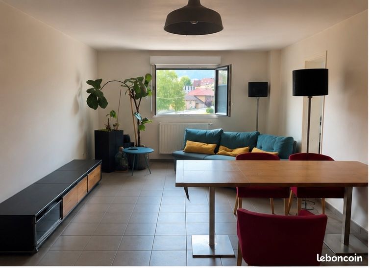 Appartement 3 pièces 73 m² · à Morteau · 73 m² · 940 €