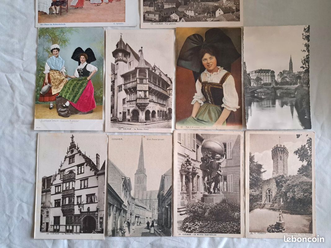 CARTE POSTALE / GAUFREE / COSTUME ALSACIEN