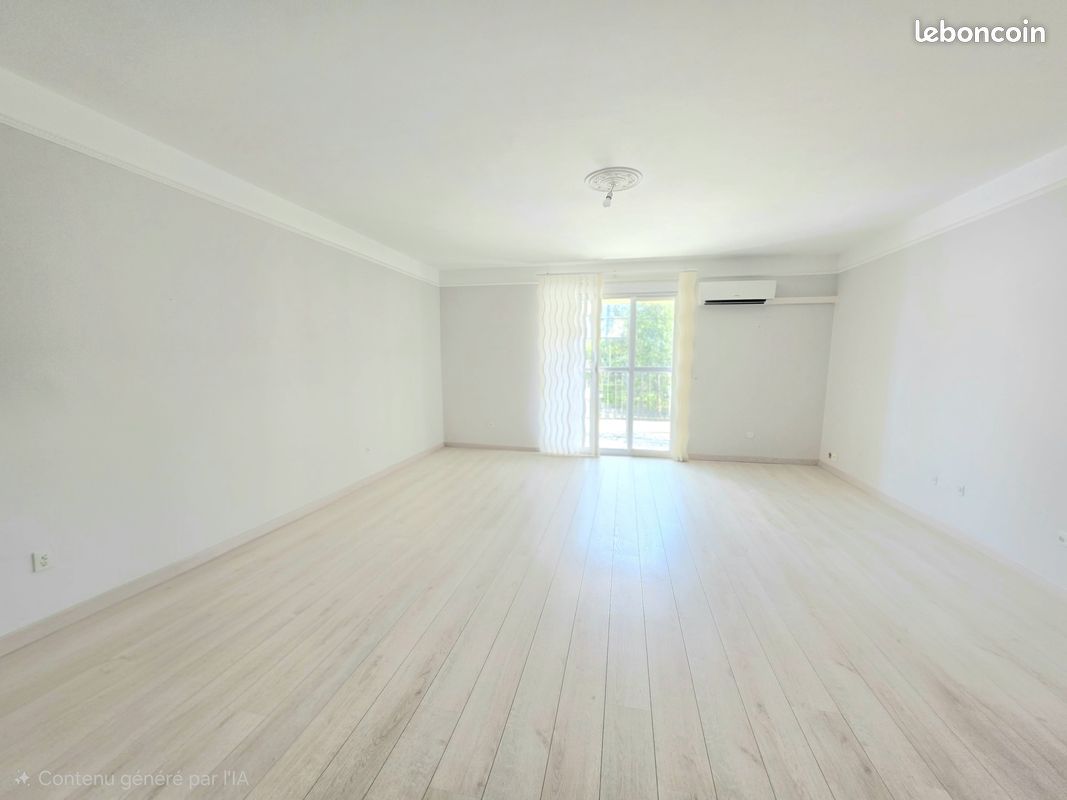 Appartement 4 pièces 82 m² · à Hyères · 82 m² · 367 500 €