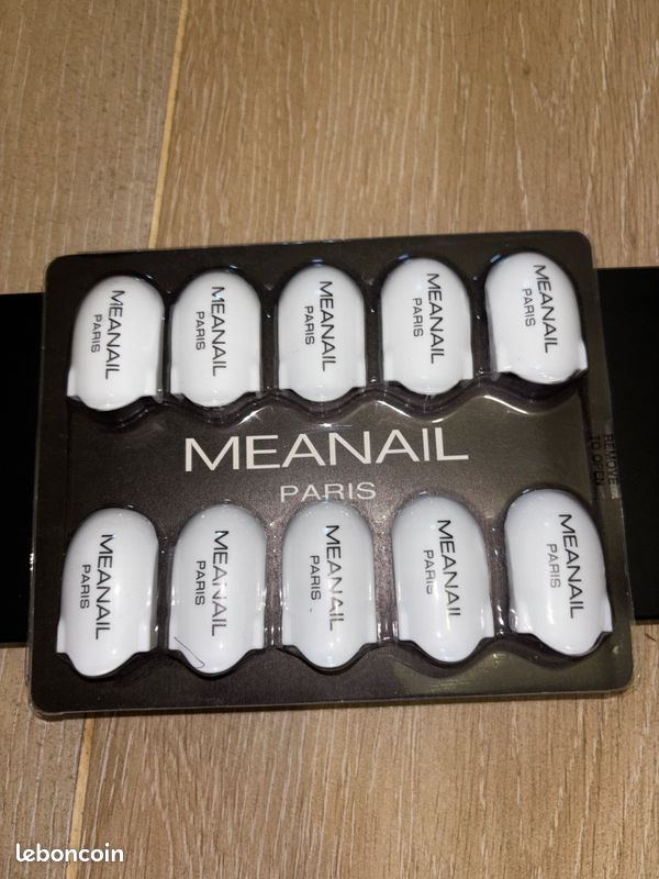 Lot de produit Méanails Paris (image 5)