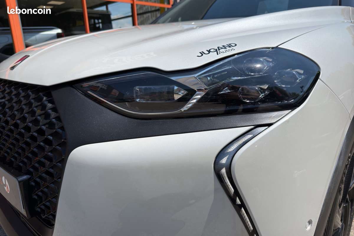 DS 3 Crossback 130 EAT8 PERFORMANCE LINE (image 16)