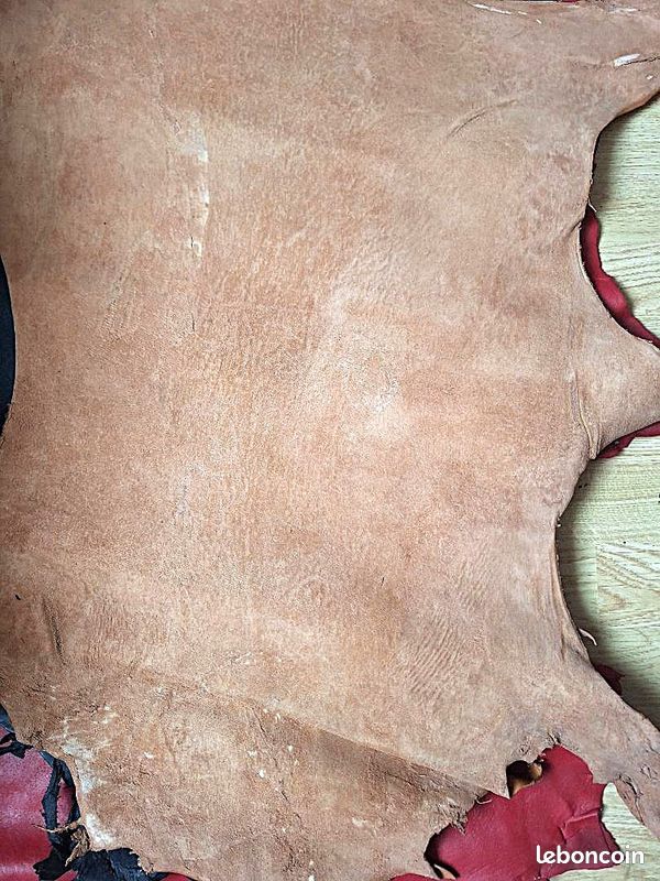 Lot de 3 peaux de cuir souple (Rouge, Camel, Noir) - Env. 80x60 cm (image 9)