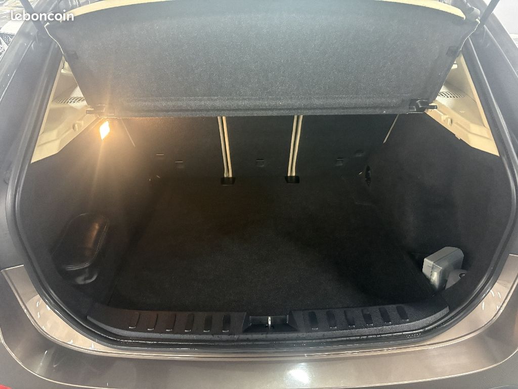 BMW X1 E84 LCI xDrive 18d 143 ch Première A (image 10)