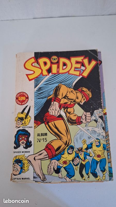 Comics vintage Spidey album 15 (image 1)
