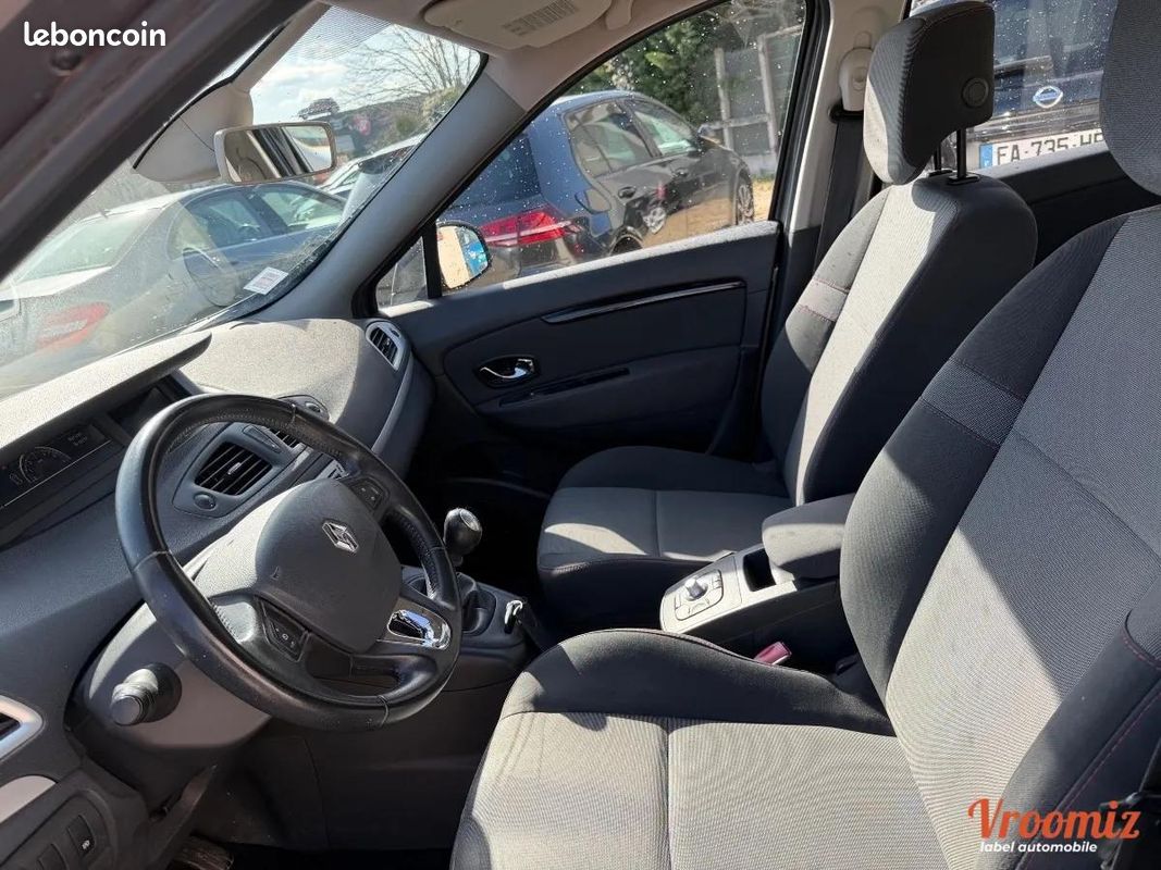 Renault Scenic 1.5 DCI 110 cvh DYNAMIQUE 5 (image 6)