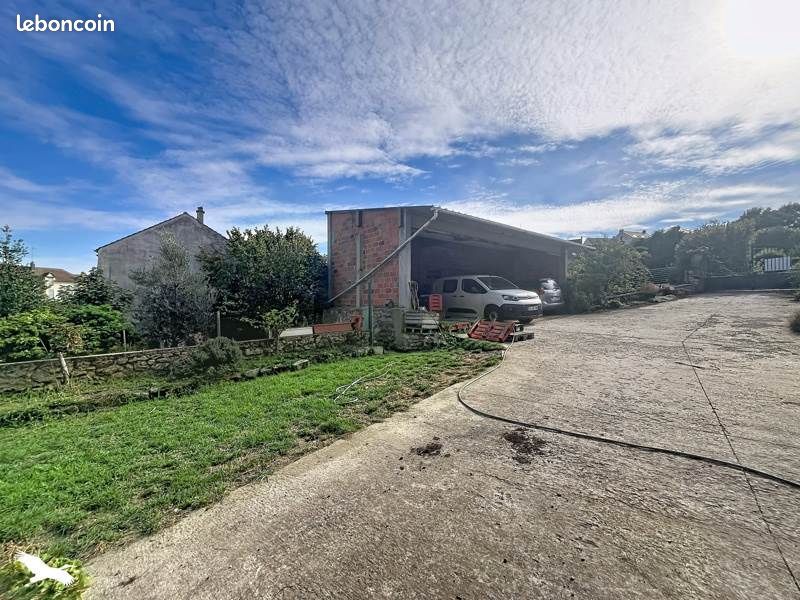 Maison 7 pièces 128 m² · à Ecquevilly · 128 m² · 299 000 €