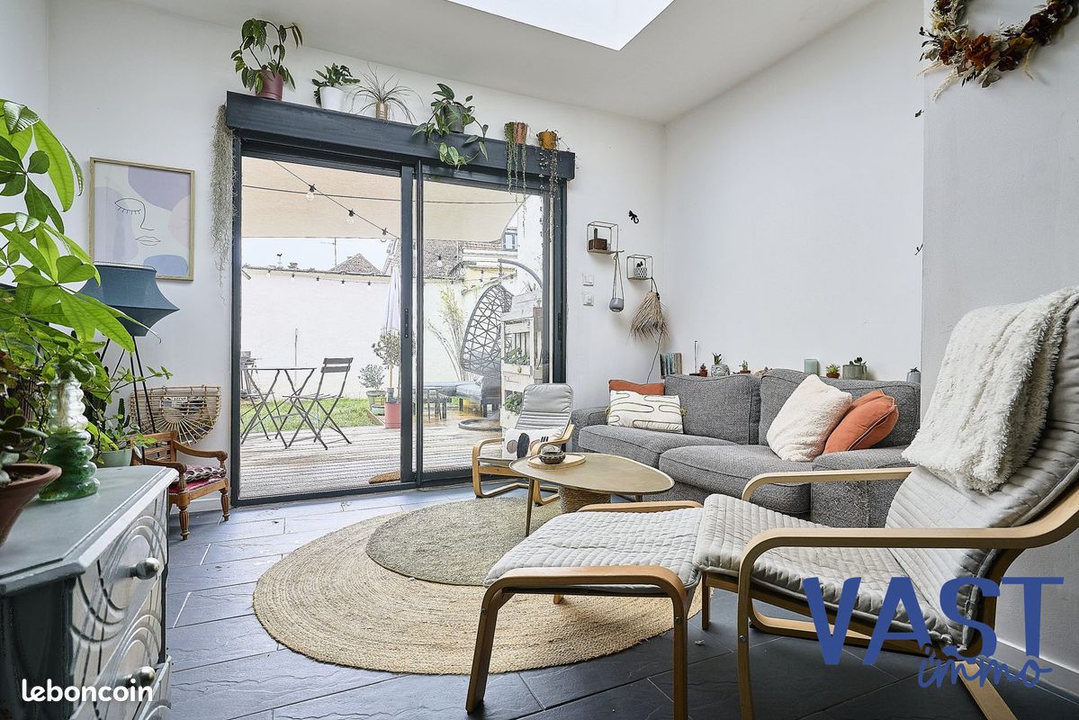 Maison 5 pièces 100 m² · à Tourcoing · 100 m² · 180 000 €