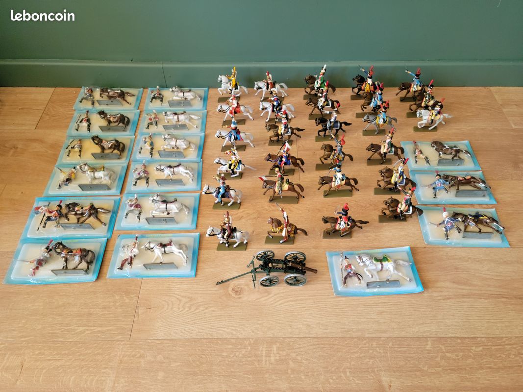 lot 13 figurines glorieux cavaliers Napoléon atlas starlux en l état