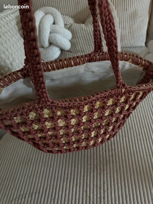 Panier tressé à la main (image 3)