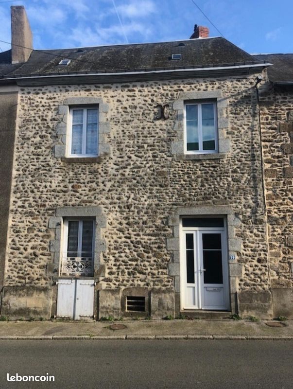 Maison 4 pièces 76 m² · à Bais · 76 m² · 29 000 €