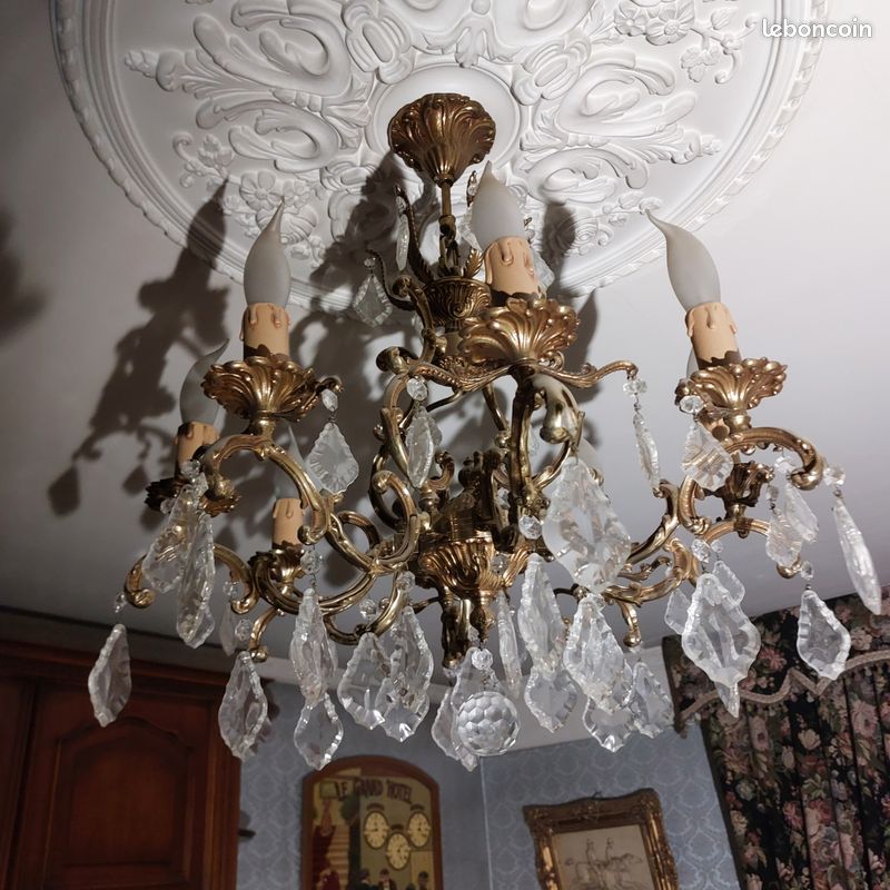 Lustre en bronze et cristal (image 2)