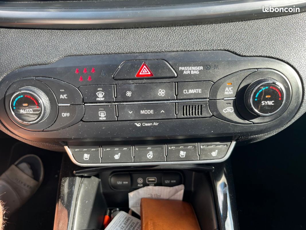 KIA SORENTO 2.2 CRDI - 200cv - 4x4- 2017- 7PL- Finition Ultimate (image 8)