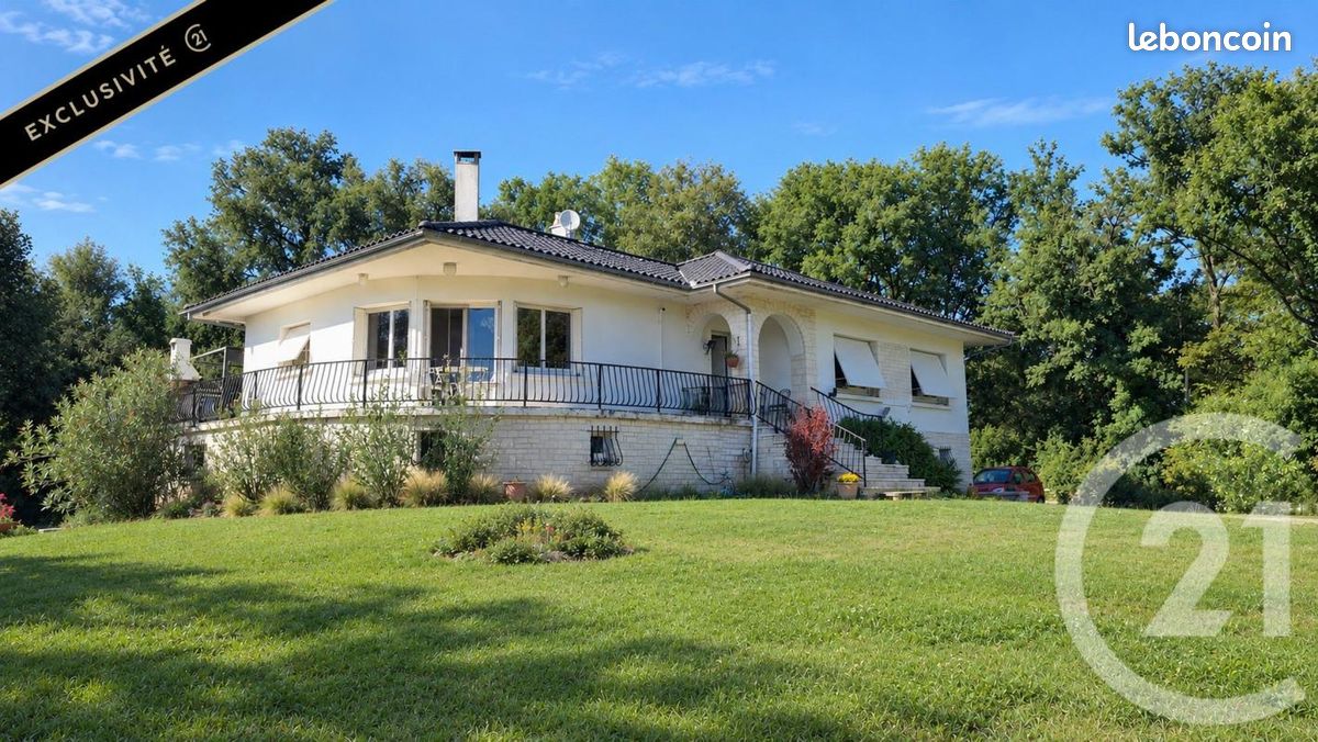 Maison 6 pièces 146 m² · à Salignac-Eyvigues · 146 m² · 320 000 €