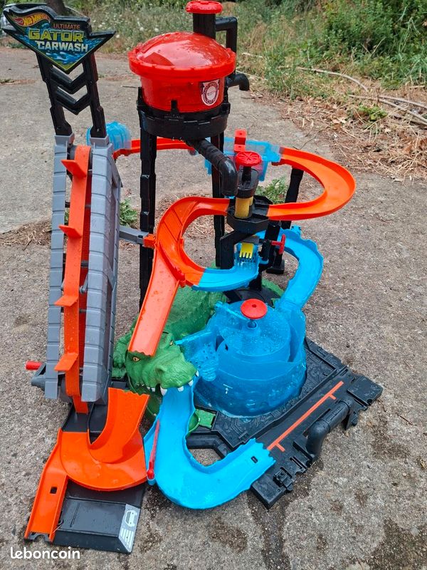 Hot Wheels City Coffret Station de Lavage Ultime (image 1)