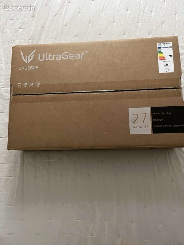 Écran LG UltraGear 27”+ accessoires- Excellent État (image 3)