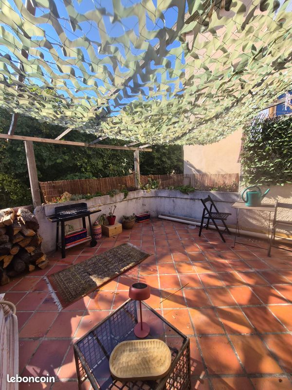 Maison 3 pièces 90 m² · à Éguilles · 90 m² · 1 000 €