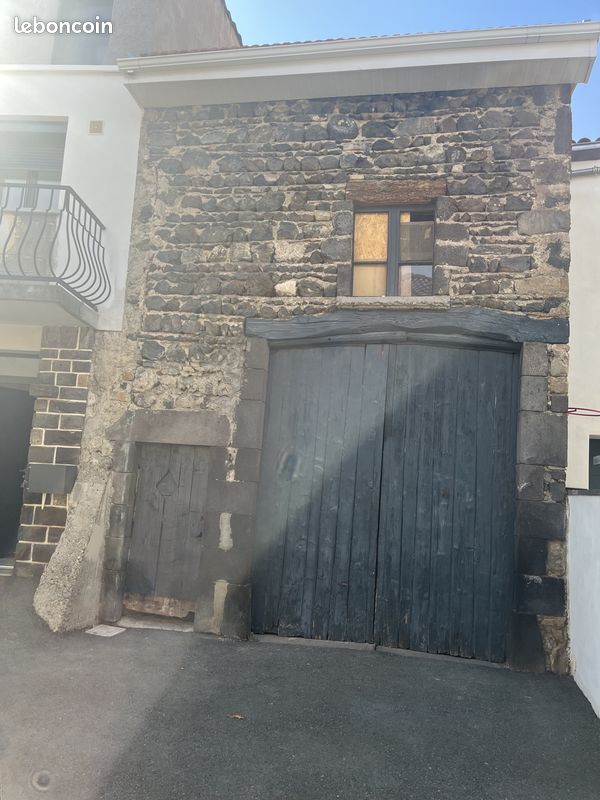 Local commercial 1 pièce 40 m² · à Ceyrat · 40 m² · 57 500 €