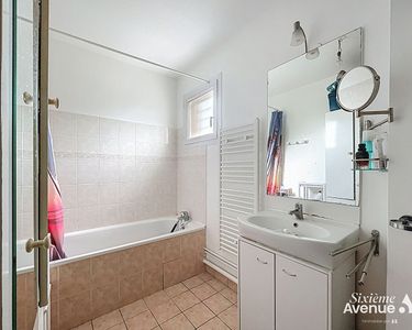 Maison 380 000 € - 111 m²